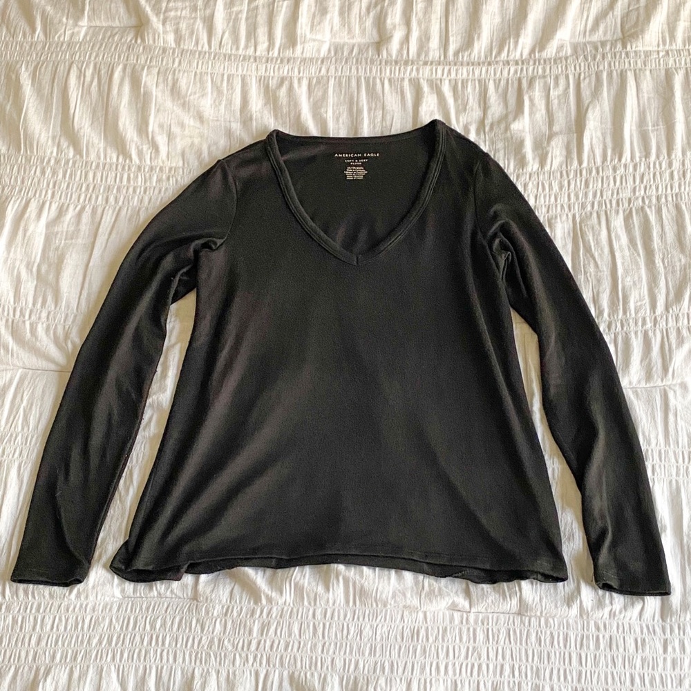 AMERICAN EAGLE Soft & Sexy PLUSH Black Long Sleeve T-Shirt Women’s Extra-small